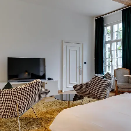 Otel Small Luxury De Witte Lelie 4*