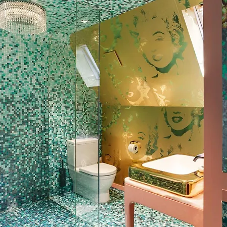 Small Luxury De Witte Lelie Hotel 4*