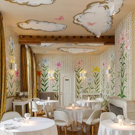 Small Luxury De Witte Lelie Hotel Antwerp