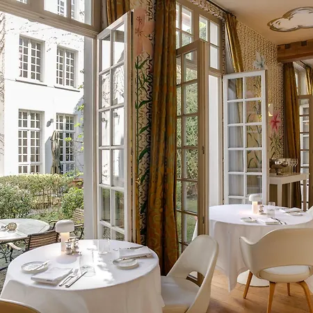 Small Luxury De Witte Lelie Hotel 4*