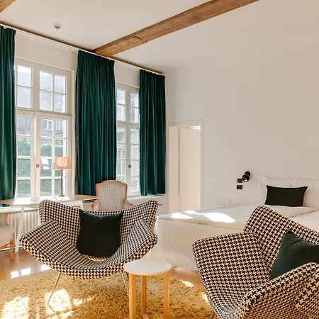 Small Luxury De Witte Lelie Hotel