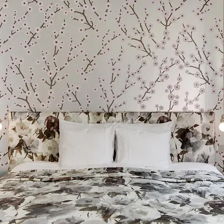 Small Luxury De Witte Lelie Hotel 4*