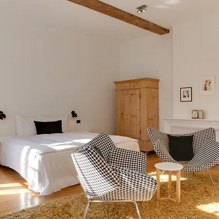 Small Luxury De Witte Lelie Hotel Antwerp