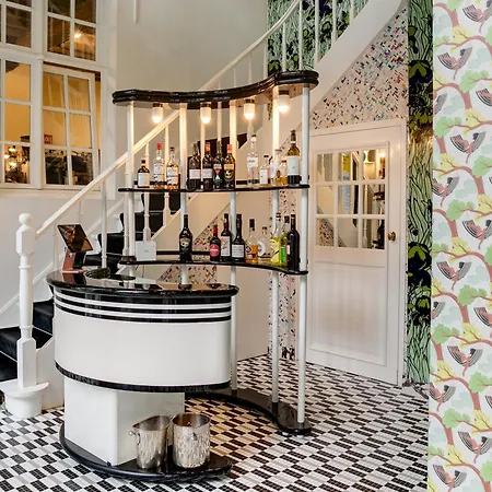 Small Luxury De Witte Lelie Hotel