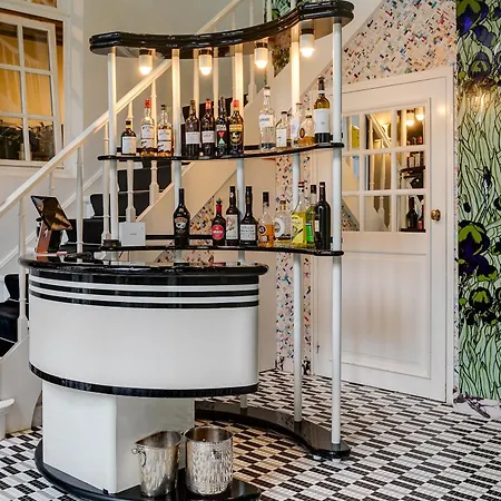 Small Luxury De Witte Lelie Hotel 4*