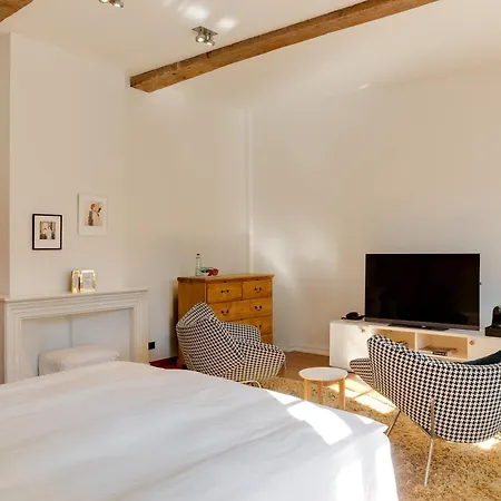Small Luxury De Witte Lelie